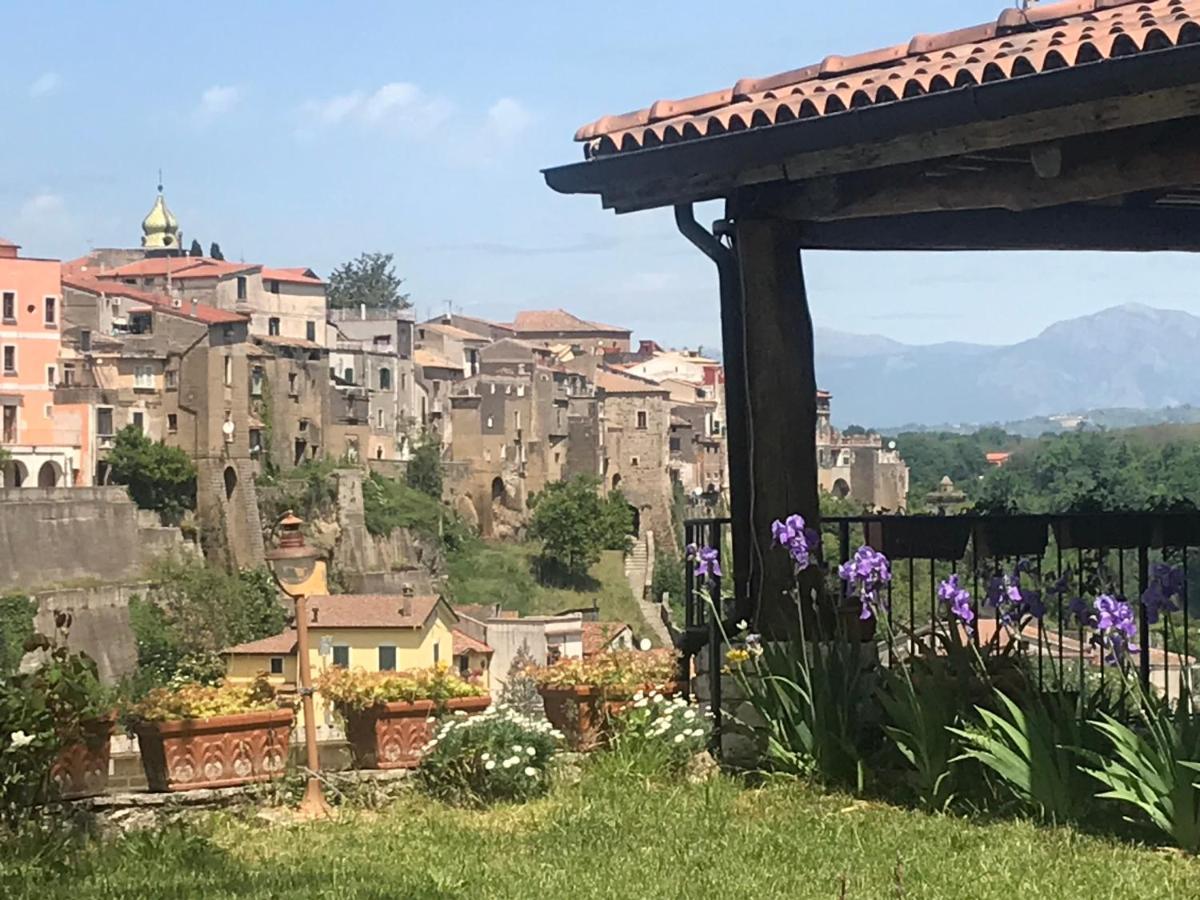 Le Rocce Acomodação com café da manhã SantʼAgata deʼ Goti Exterior foto